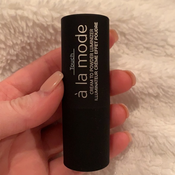 Younique Touch a la mode - Picture 8 of 11